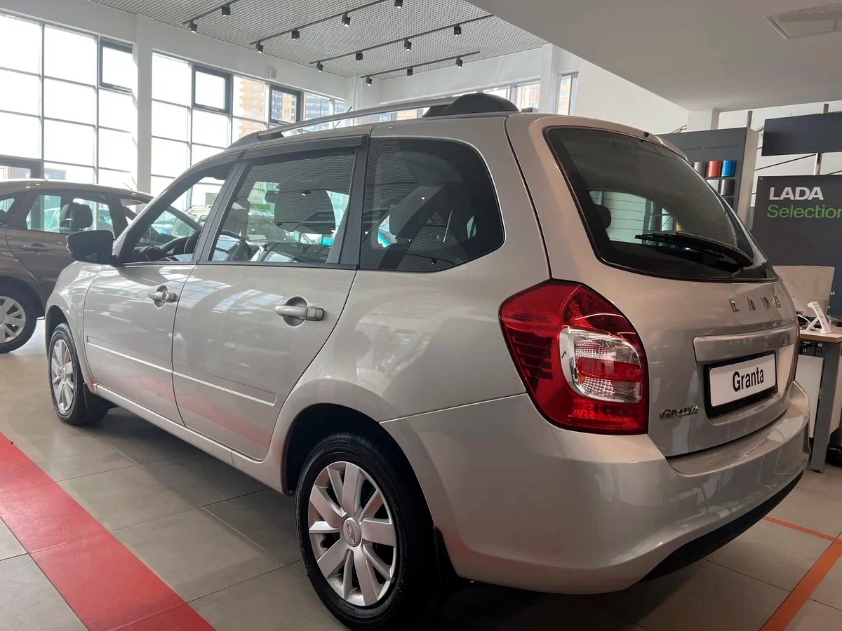 Lada Granta Универсал в Краснодаре - фото №2