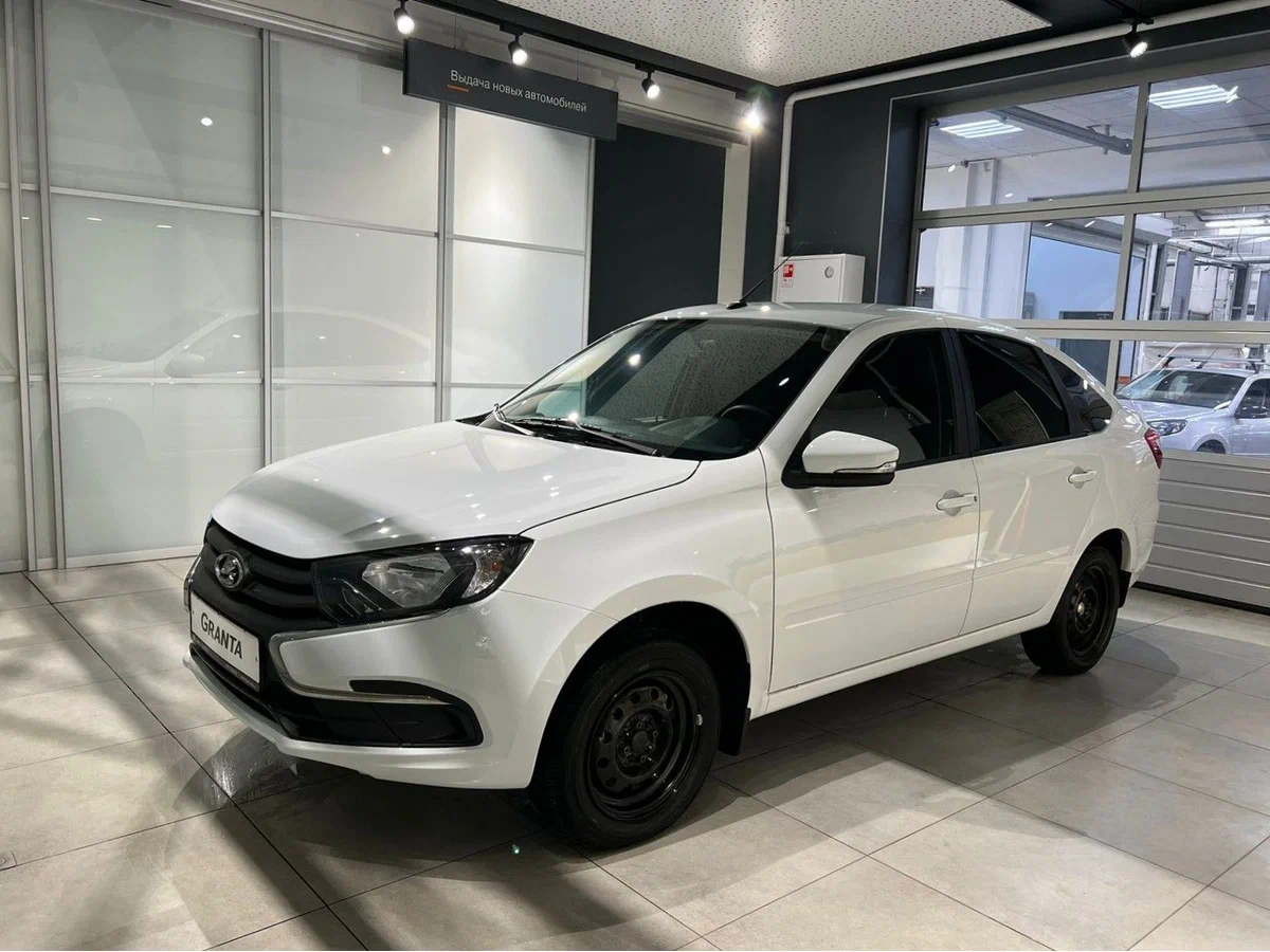 Lada Granta Лифтбек в Краснодаре - фото №1