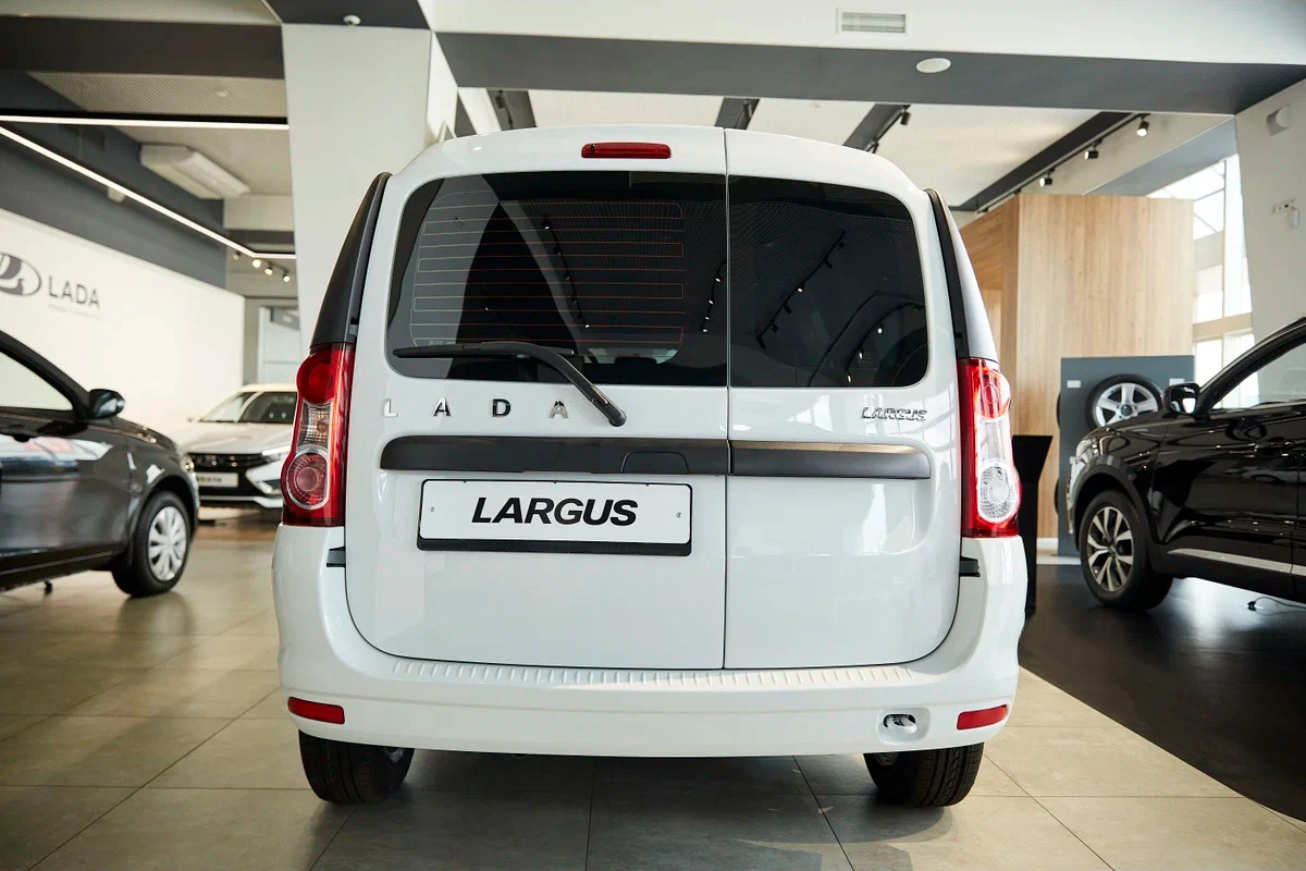 Lada Largus в Краснодаре - фото №4